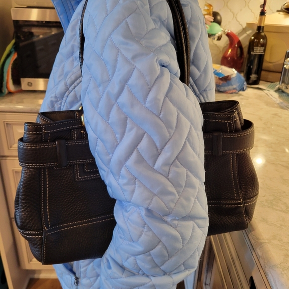 Authentic Coach Pebble Leather Hampton purse - Picture 10 of 10